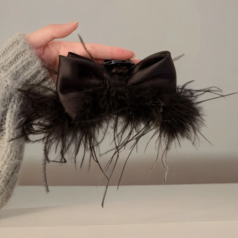 新疆发货 纯欲风黑色蝴蝶结在逃公主羽毛抓夹13cm