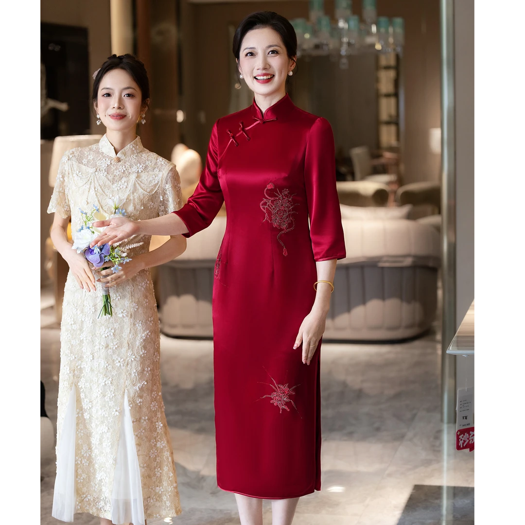 2025秋新高端进口三醋酸苏绣喜婆婆婚宴旗袍大方气质喜妈妈礼服L