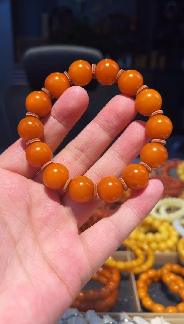 手串蜜蜡未镶嵌15+藏念