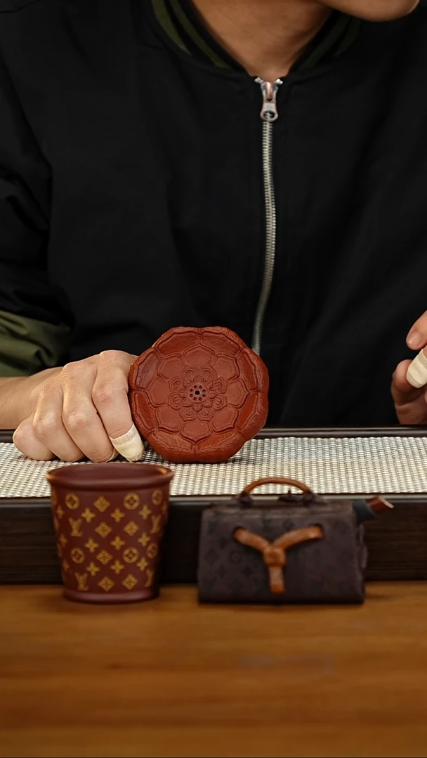 【闪购商品】紫砂茶壶朱泥莲花壶承