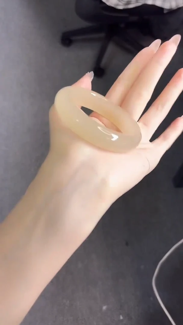 和田玉手镯未镶嵌93-8-54