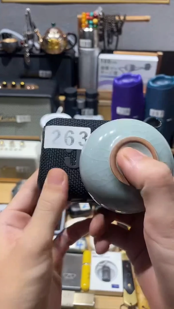 瓷片闪购商品 如图所示