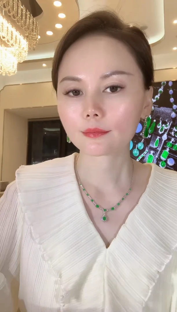 套链18K金镶嵌翡翠C7 多样性发货一件