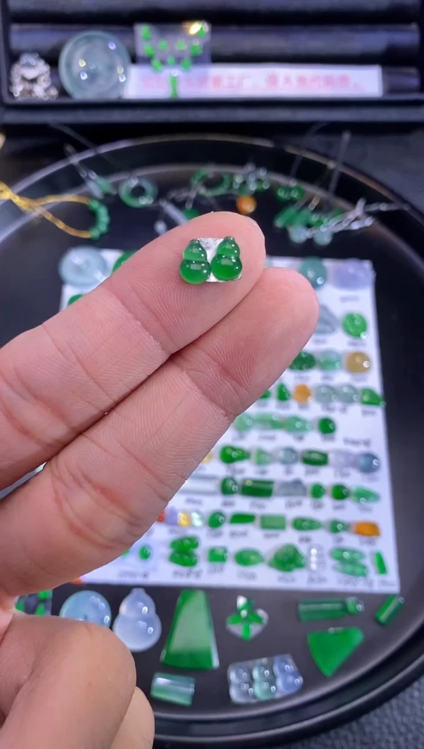 未镶嵌挂件翡翠葫芦