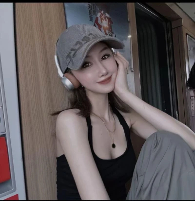 精美衣服随机一件