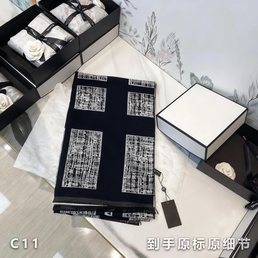 专柜积分礼赠  C11 化妆包