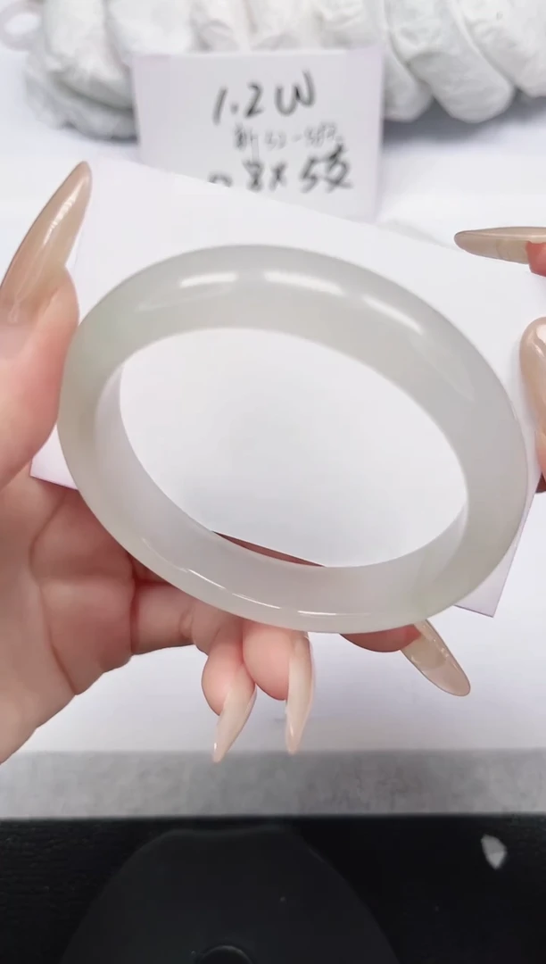 未镶嵌手镯石英岩玉137-56/57