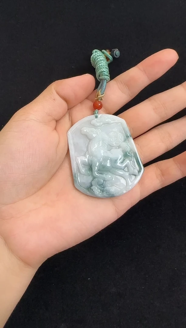 颈饰未镶嵌翡翠吊坠-582956