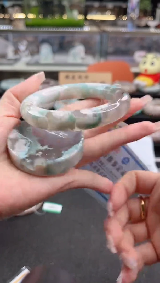 未镶嵌手镯石英质玉尘*丷圈口（赠品镯心）