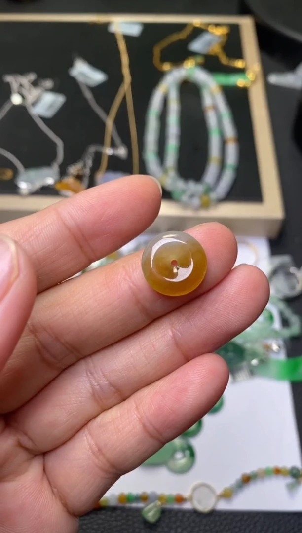 颈饰未镶嵌翡翠净货1560