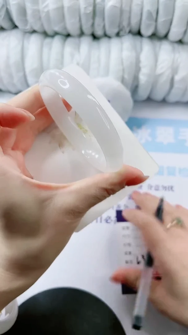 【闪购商品】石英质玉手镯未镶嵌多样性发货L34