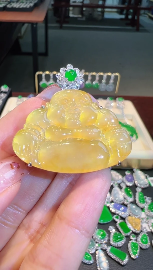 【闪购商品】翡翠吊坠(不含链)18K金镶嵌翡翠