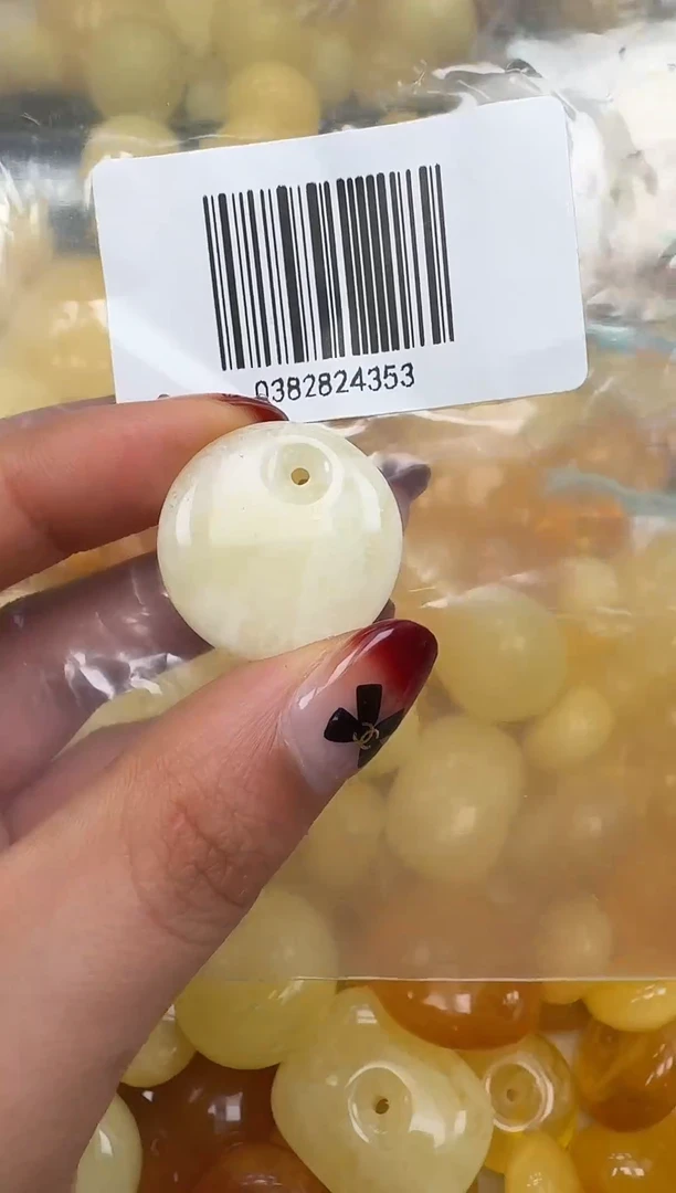 裸石琥珀未镶嵌如图