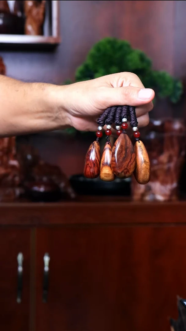 黄花梨/降香黄檀手串/手链海南黄花梨随形吊坠多样性发一