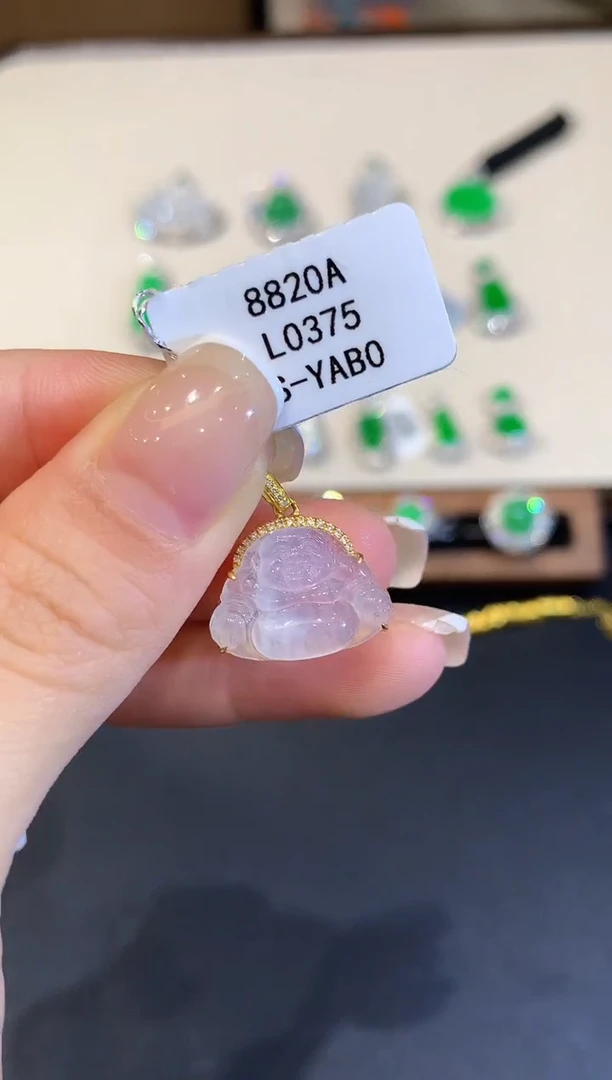 翡翠18K金镶嵌吊坠(不含链)L0375多样性发其一