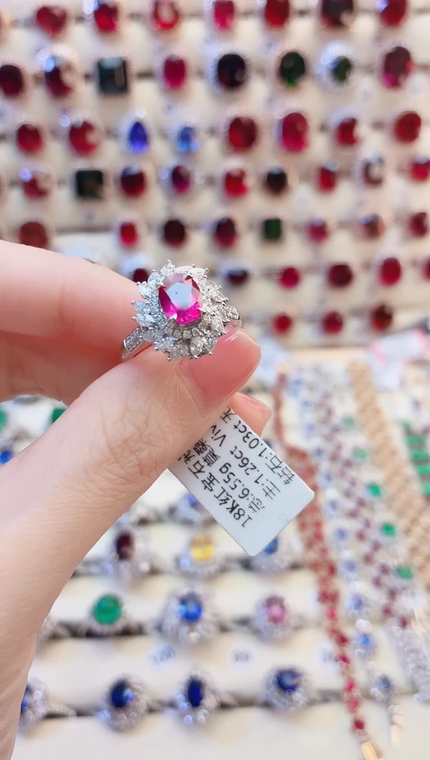 18K金镶嵌戒指红宝石悟*?无烧