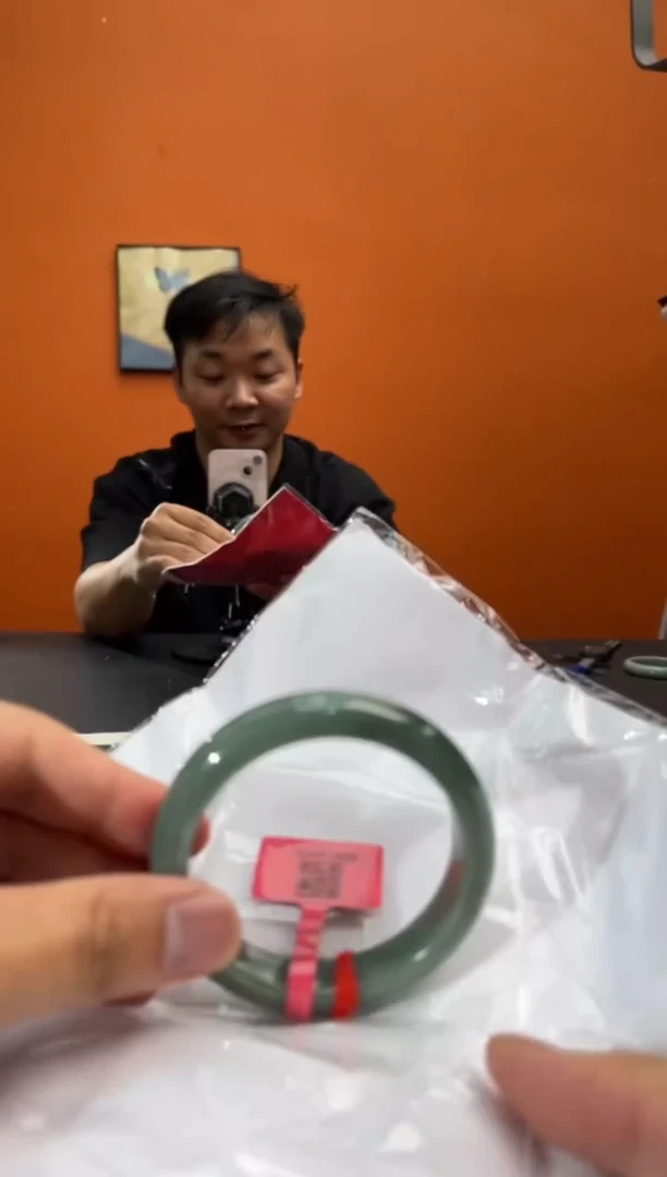 未镶嵌手镯翡翠10