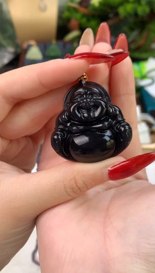 颈饰未镶嵌和田玉吊坠