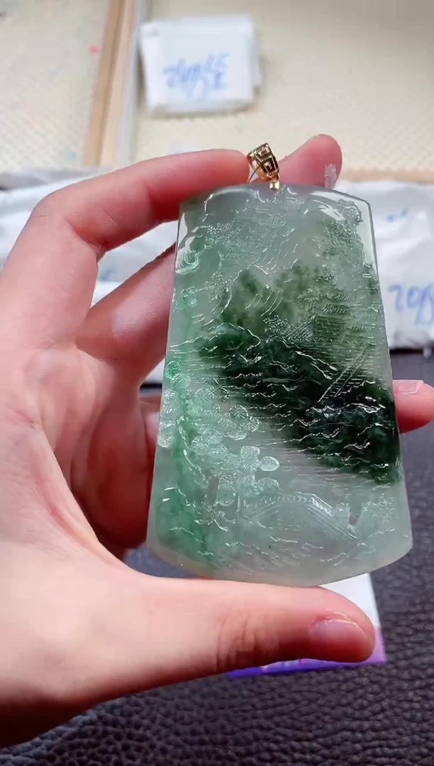 翡翠18K金镶嵌颈饰00008729