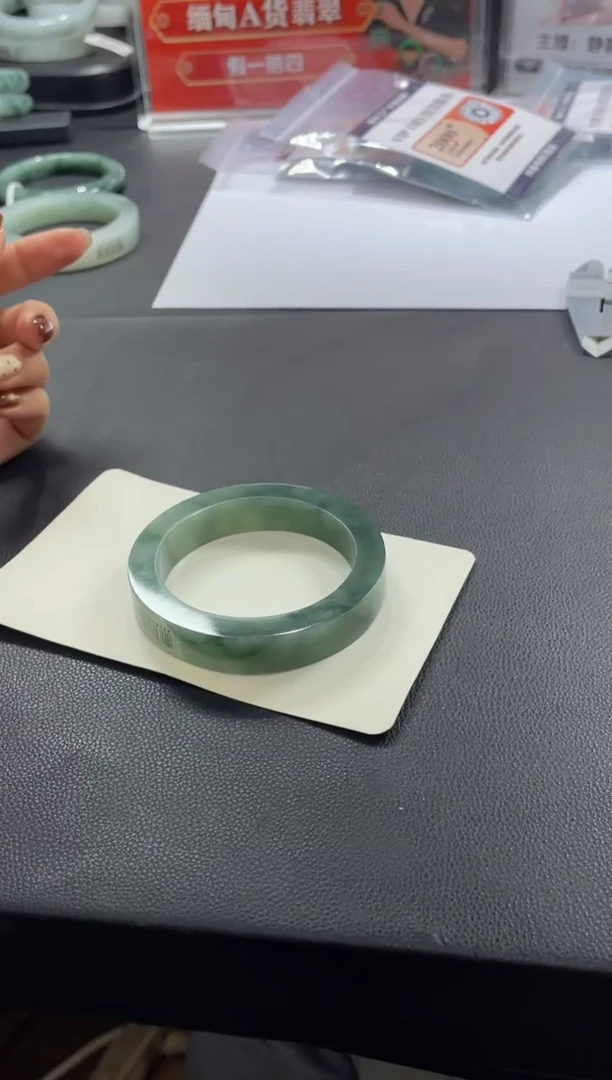 未镶嵌手镯定制翡翠W****-XJ/发一件