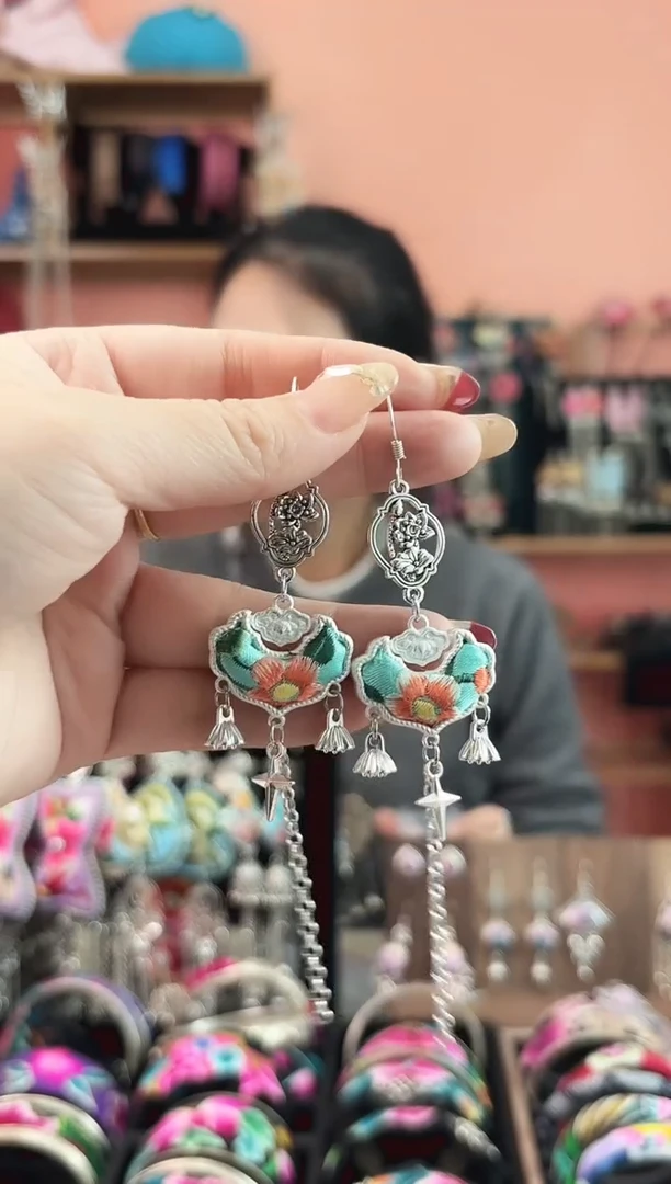 织绣艺枝独绣手工饰品211