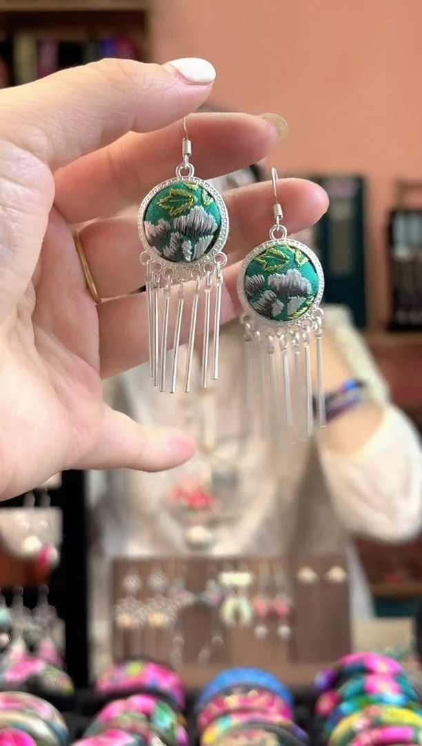 织绣艺枝独绣手工饰品348