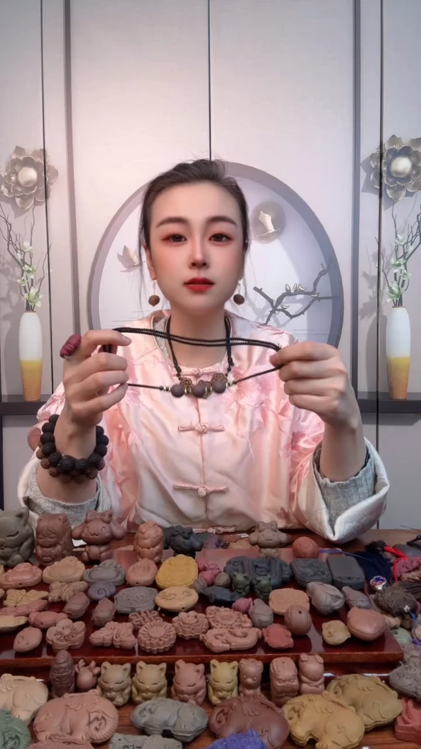 【闪购商品】泥塑御制龙涎3颗锁骨链