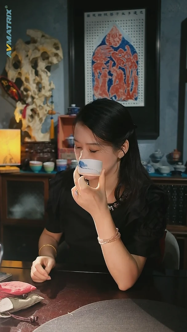 器度甄选 百鸣一品 青花 荷花杯