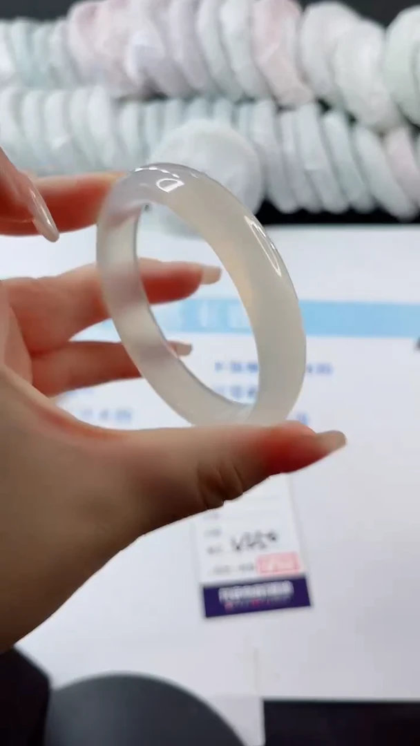 未镶嵌手镯石英质玉多样性发货V250