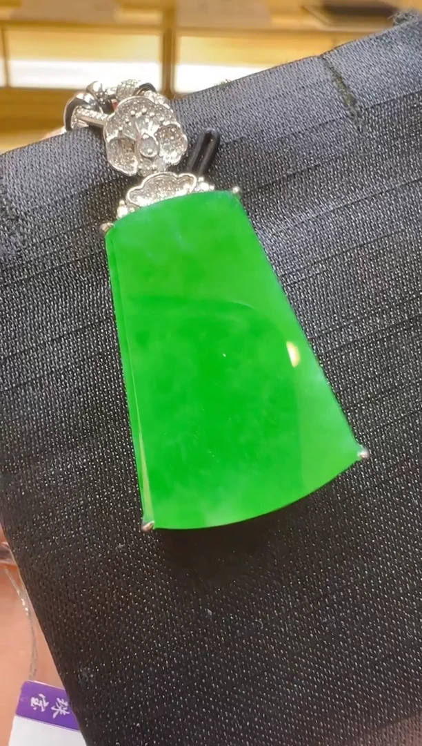 【闪购商品】翡翠吊坠(不含链)18K金镶嵌多样性团购发一件