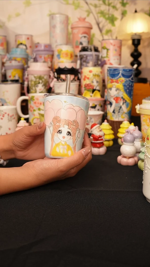 陶景德镇手绘的杯子