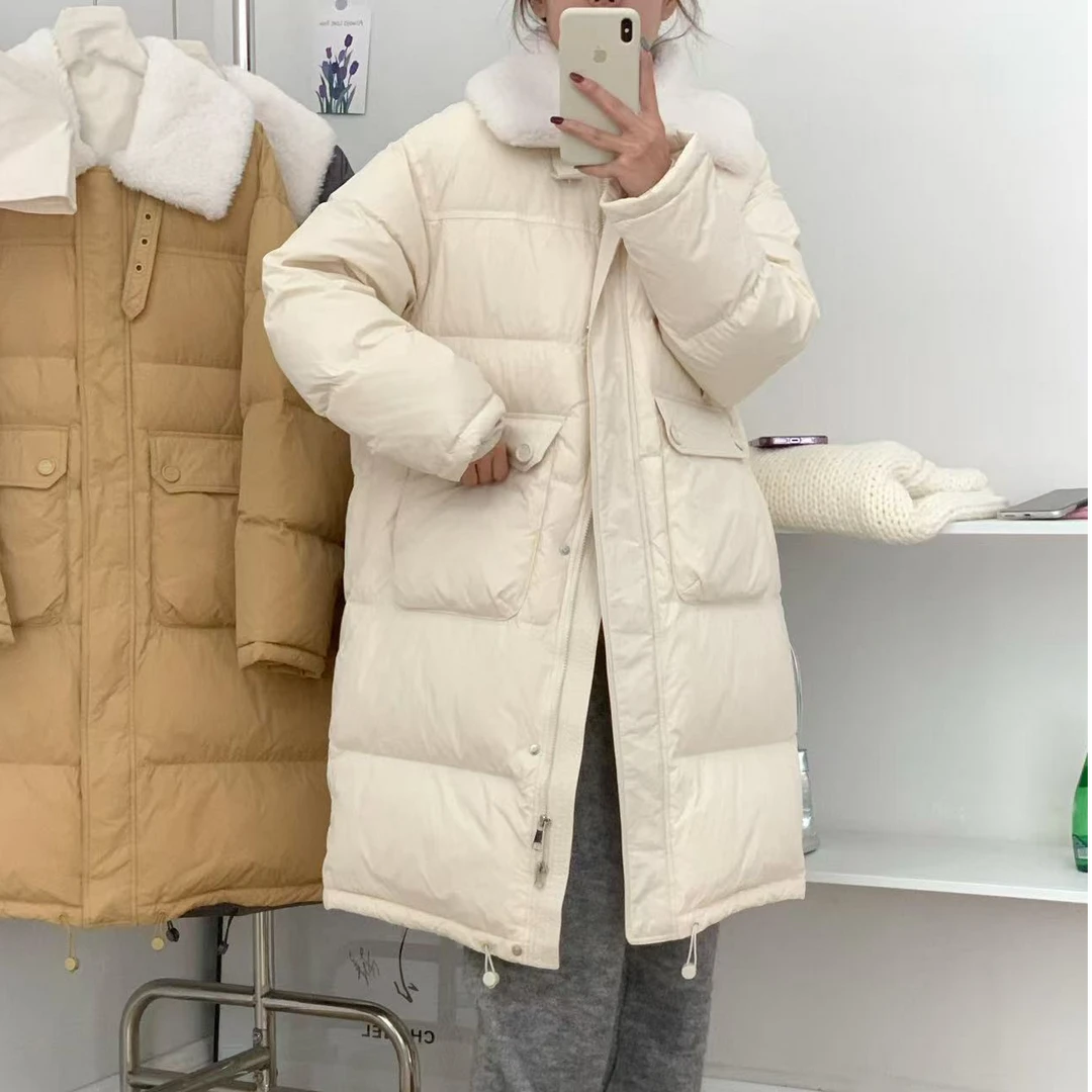 2024新款新国标90绒原创甜美羊羔毛翻领保暖加厚羽绒服女中长款21