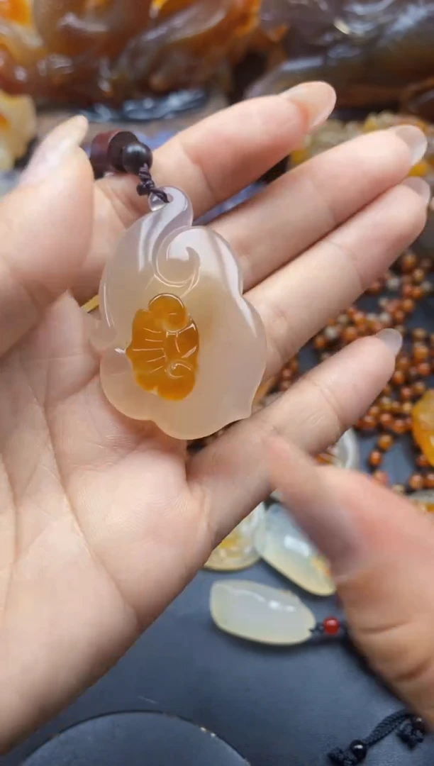 玛瑙/玉髓颈饰未镶嵌ll