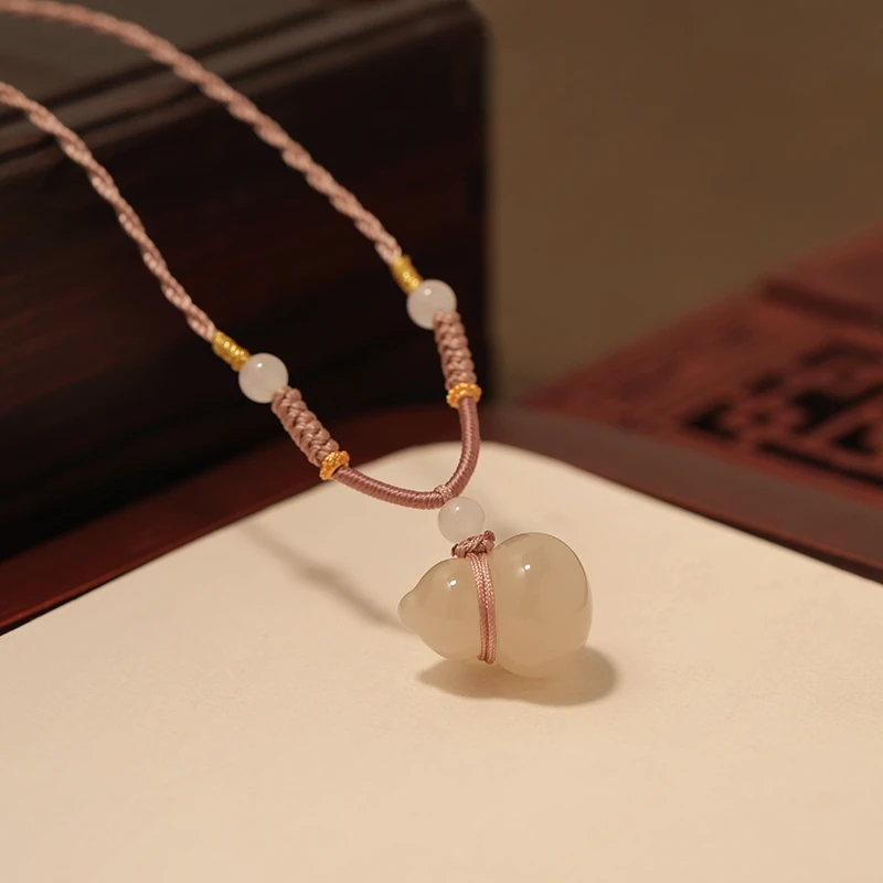 【石泽珠宝】和田玉藕粉气质葫芦吊坠编织气质多样性发货含绳