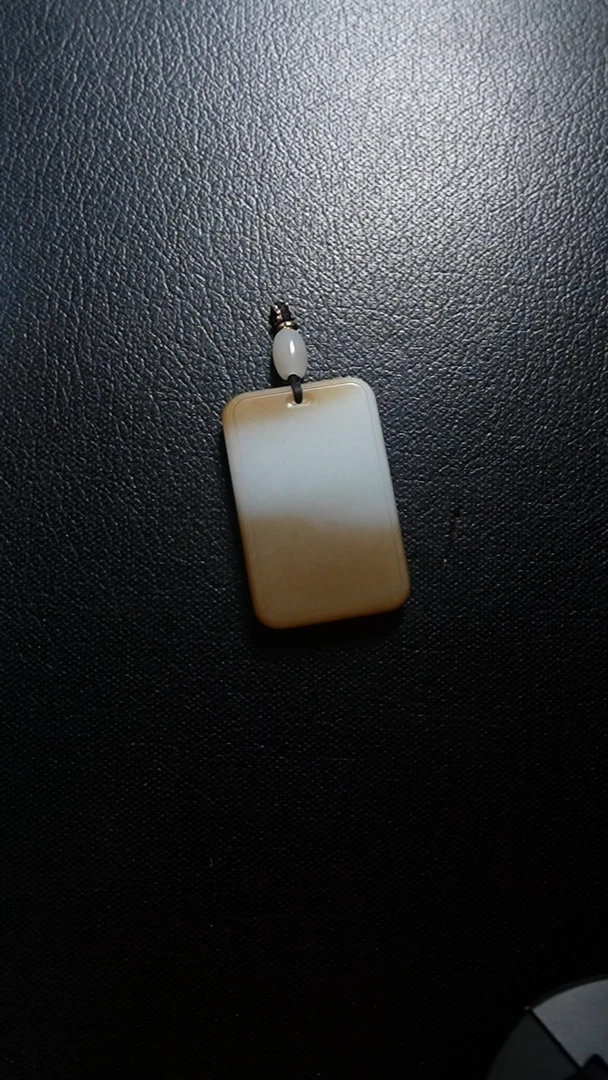 颈饰未镶嵌和田玉无事牌