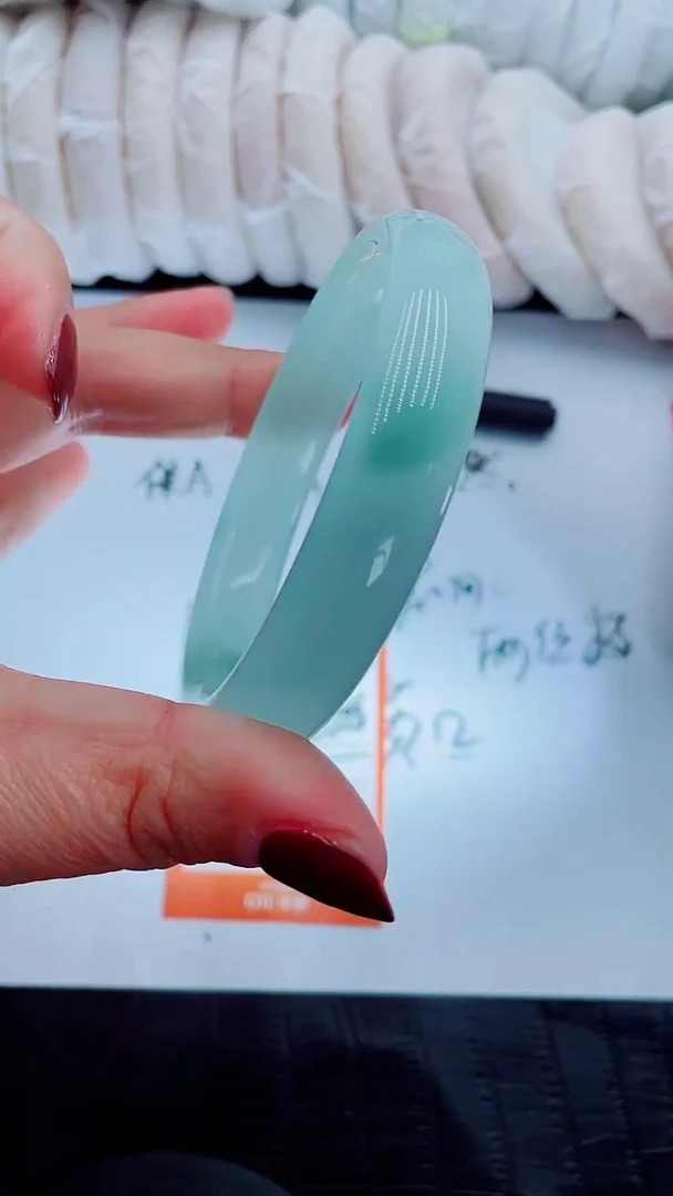 【闪购商品】石英质玉手镯未镶嵌Q25-61-62-63