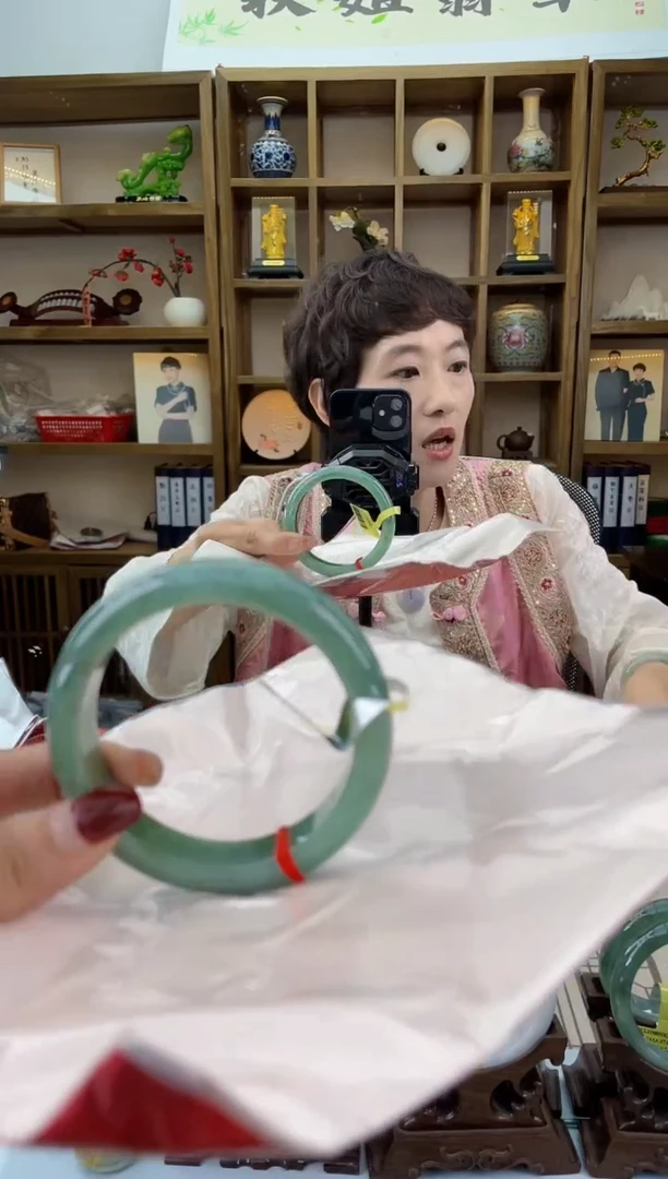 【闪购商品】翡翠手镯未镶嵌翡翠手镯