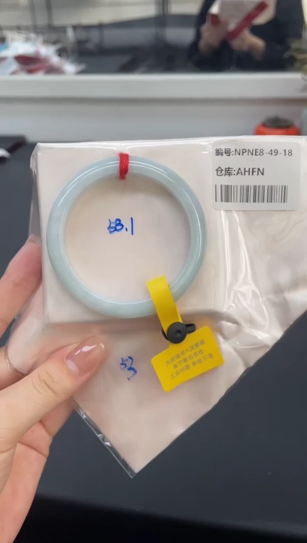 未镶嵌手镯翡翠翡翠手镯