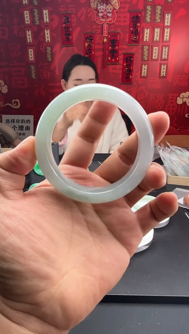 【闪购商品】翡翠手镯未镶嵌手镯