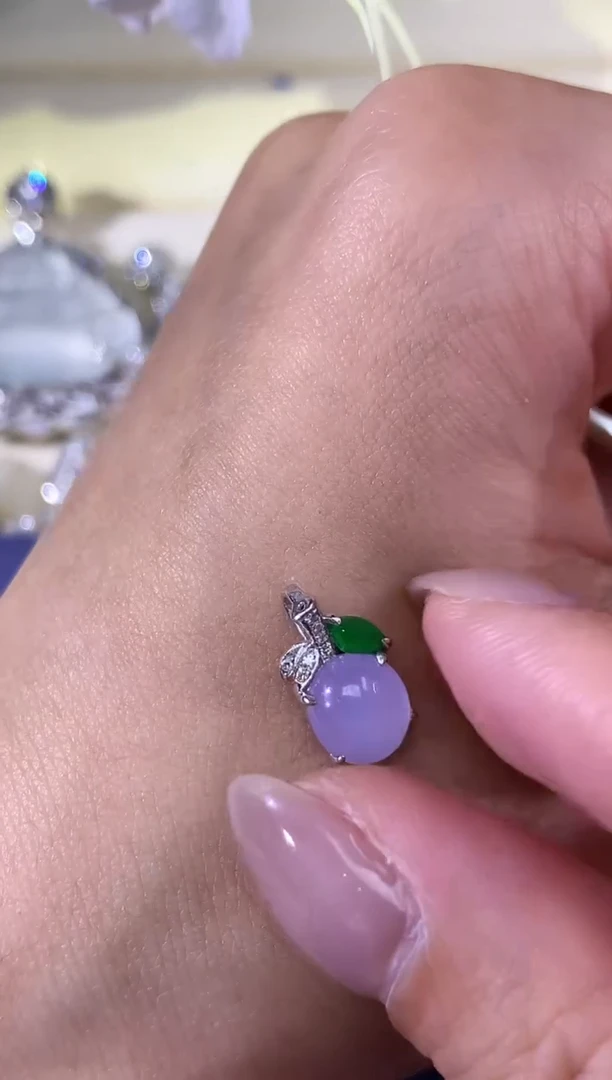 吊坠(不含链)18K金镶嵌翡翠A68多样性发其一