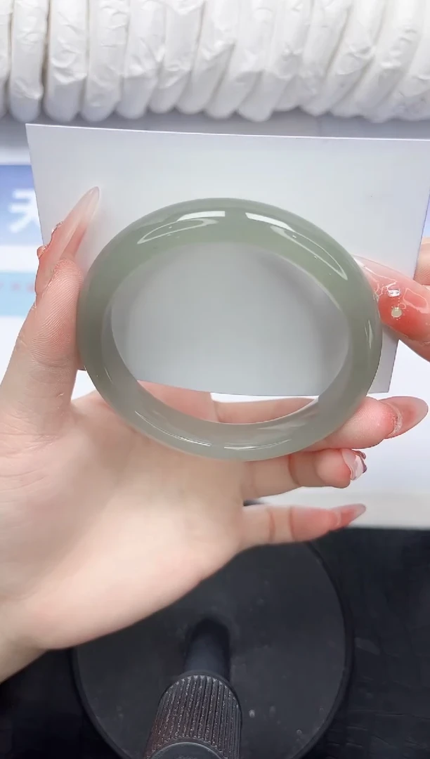 石英质玉手镯未镶嵌30-58