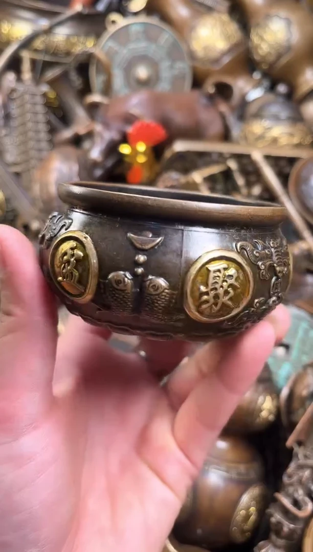 精美铜器点击下单