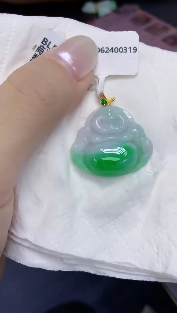 翡翠18K金镶嵌颈饰天然缅甸翡翠A货