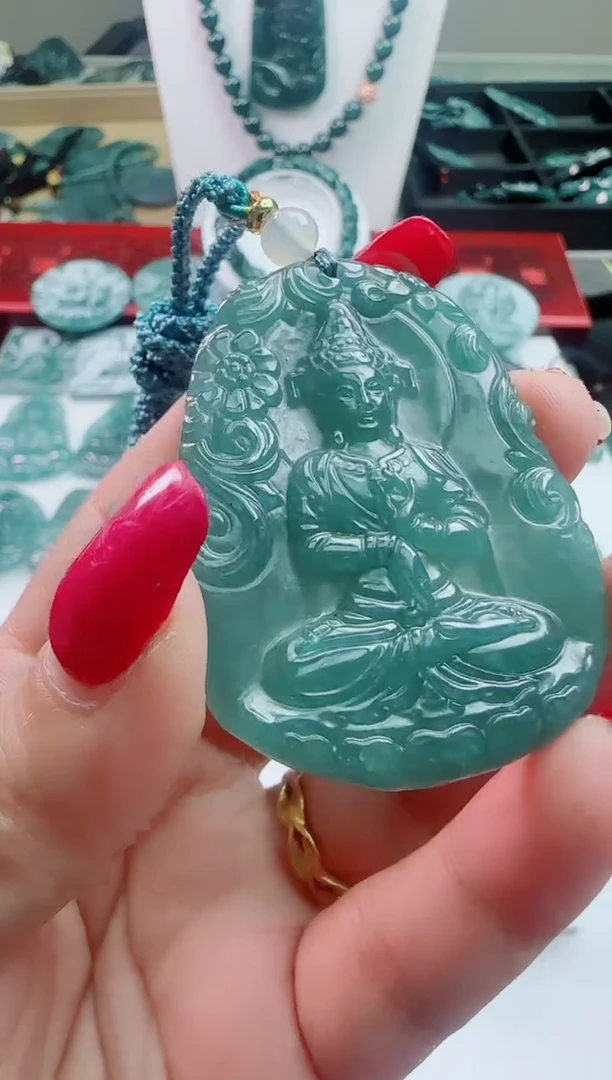 颈饰未镶嵌翡翠天然A货翡翠 多样性发其一