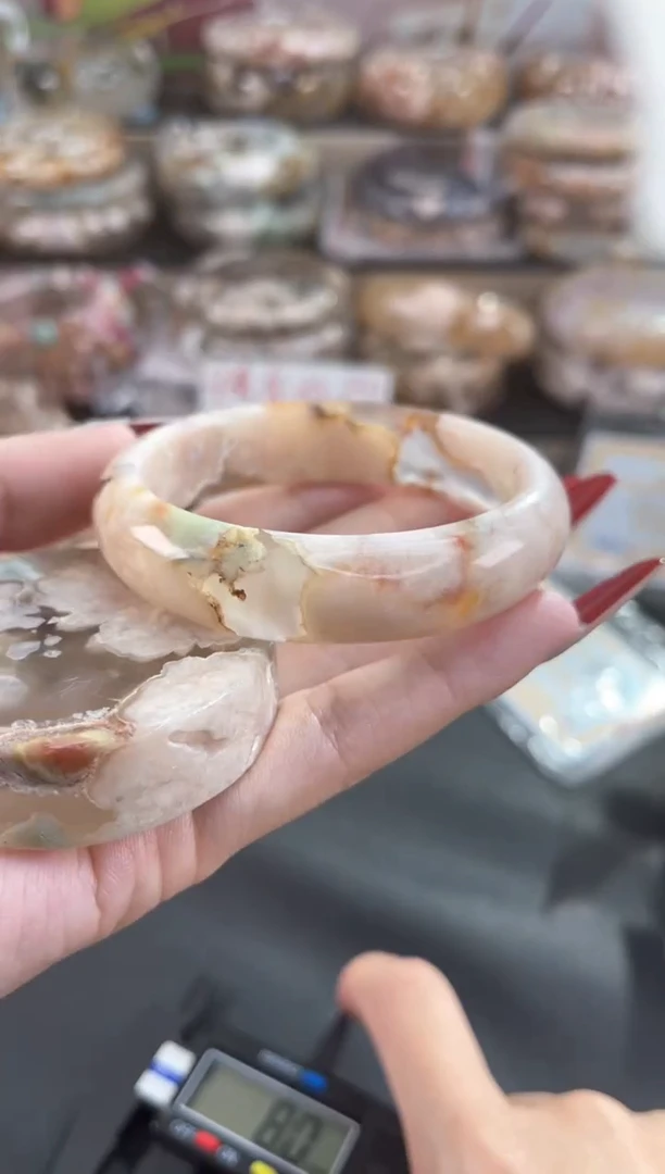 未镶嵌手镯石英质玉56（赠送镯心 不保证完美）