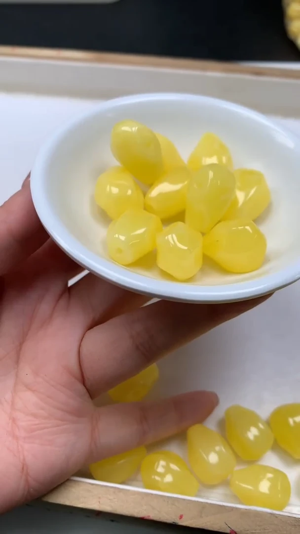 裸石蜜蜡未镶嵌M238 白花蜡 三通20*13*14mm1个5元