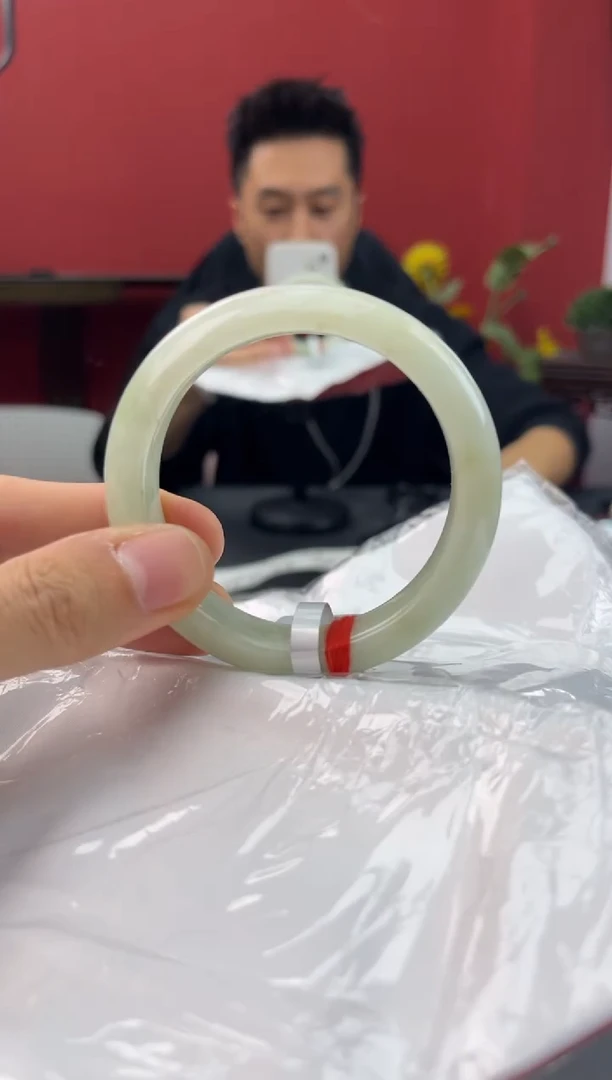 未镶嵌手镯翡翠1054