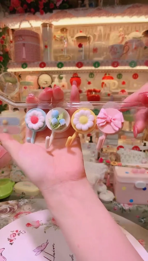 玻璃开播福利数量不多，快抢！小挂钩4个