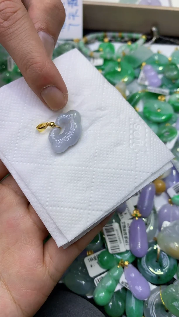 颈饰未镶嵌翡翠天然缅甸A货翡翠