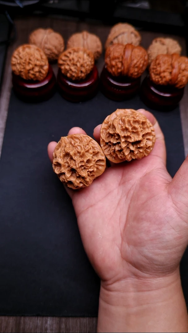 龙纹文玩核桃文玩核桃